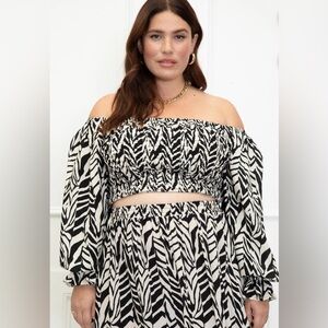 Smocked Animal Print Top 22/24 Curvy Stretchy Cropped Festival Streetwear Bold